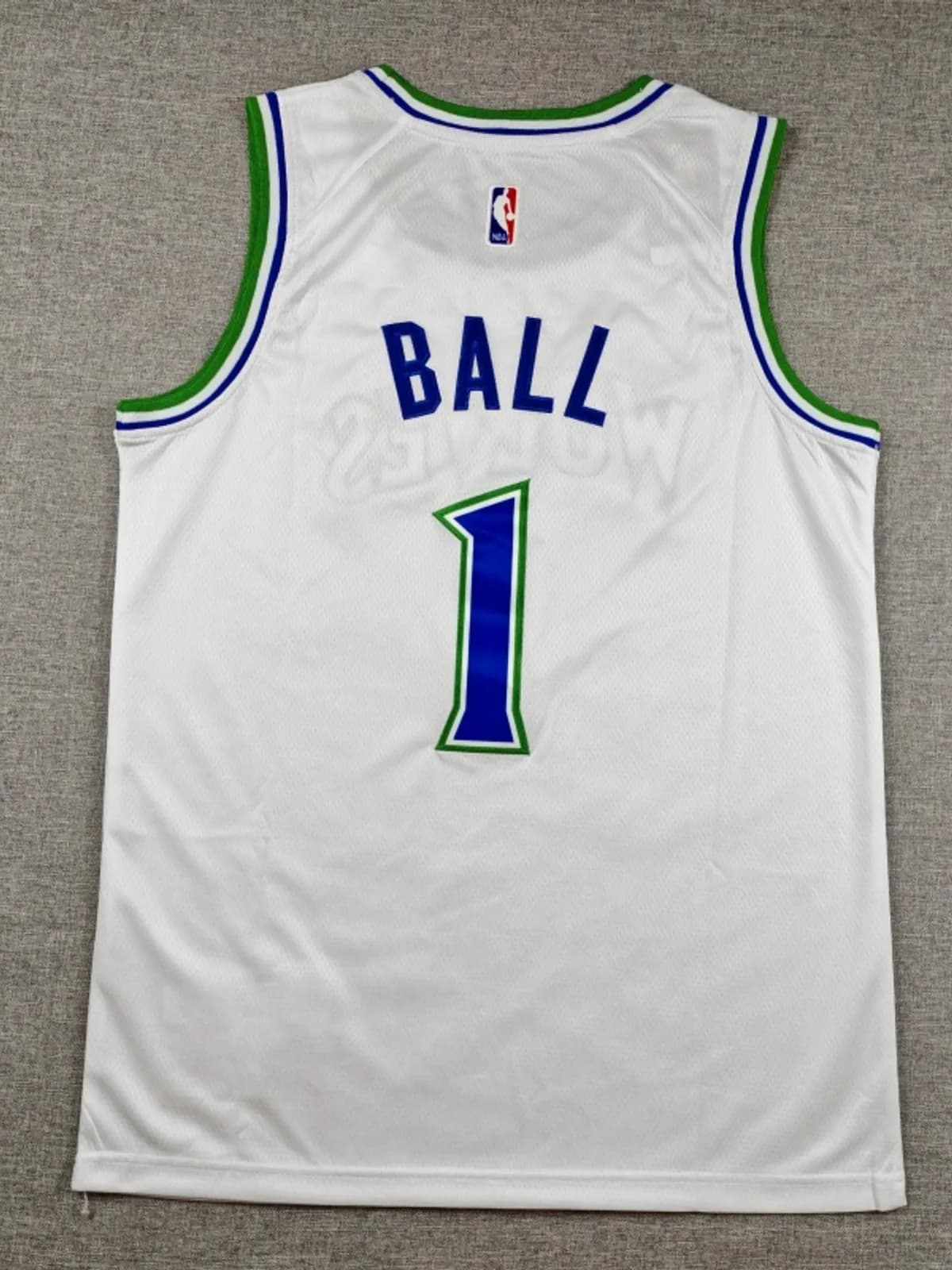 Camiseta Timberwolves · Lamelo Ball 1, Association 2026-27, foto 2