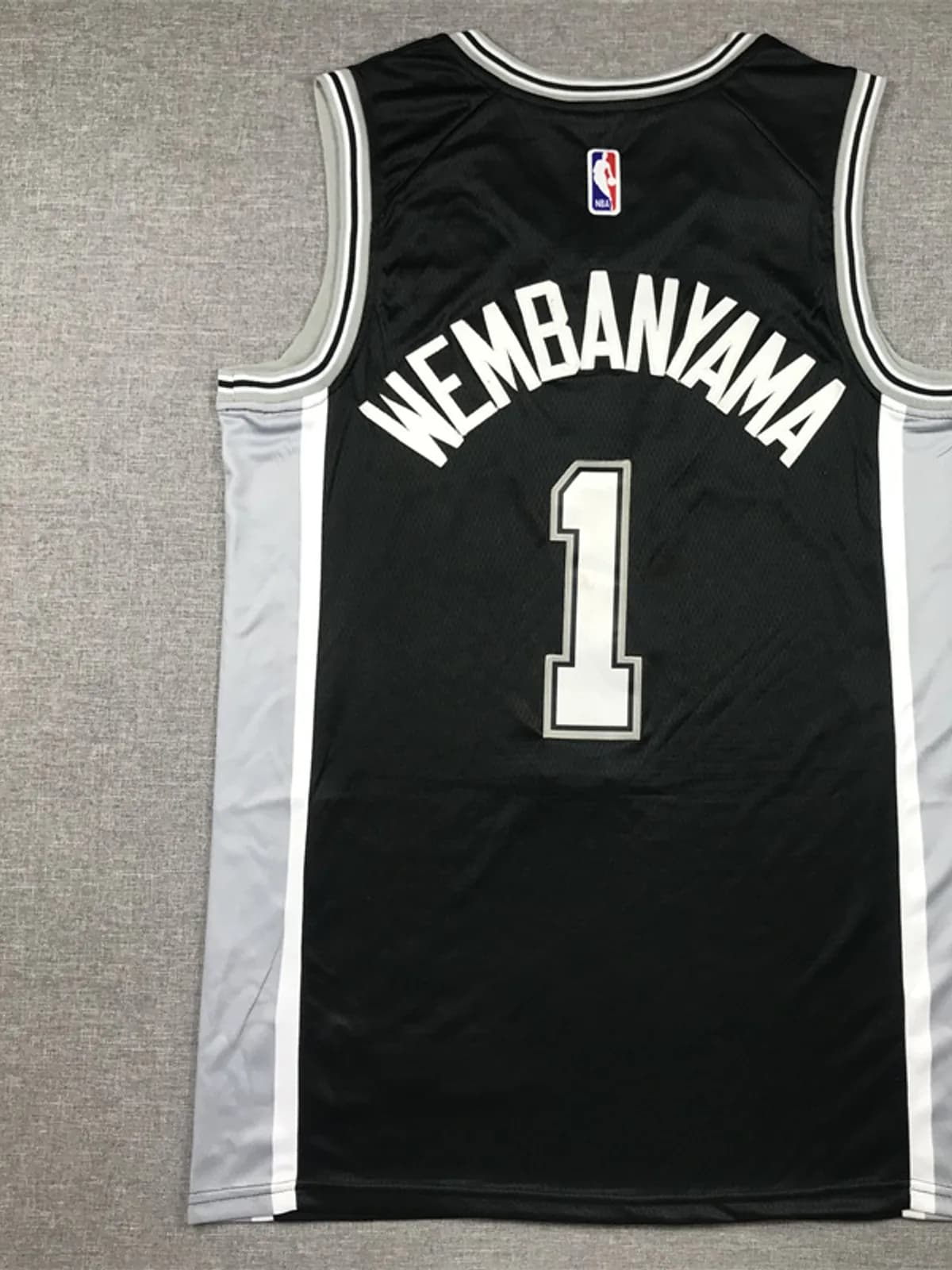 Camiseta Spurs · Victor Wembanyama 1, Icon 2026-27, foto 2