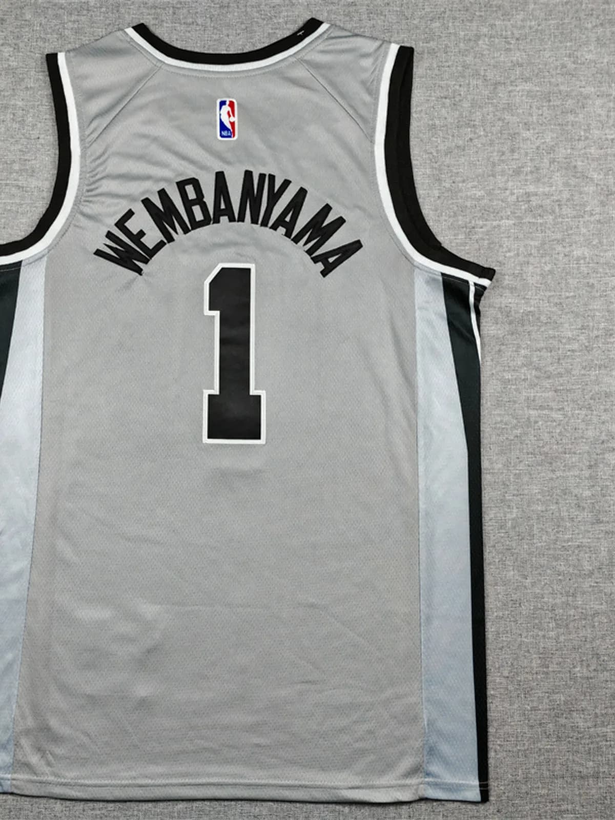 Camiseta Spurs · Victor Wembanyama 1, Statement 2026-27, foto 2
